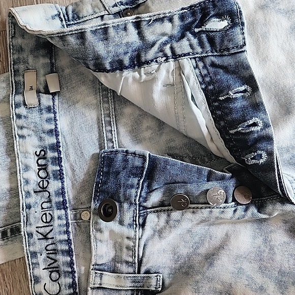 Calvin Klein Slim skinny Button Fly 29x32 Denim Jeans Bleach Dyed Look - Picture 6 of 11